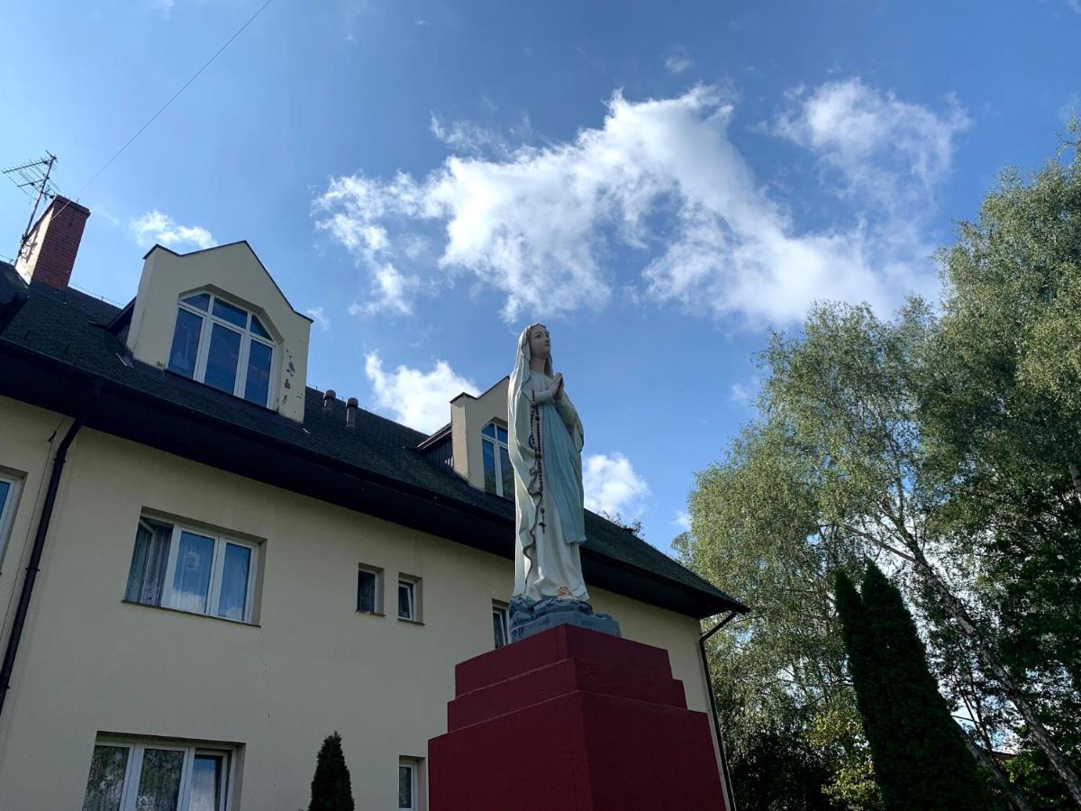 Grabowka Dom Pielgrzyma Schr酒店 外观 照片